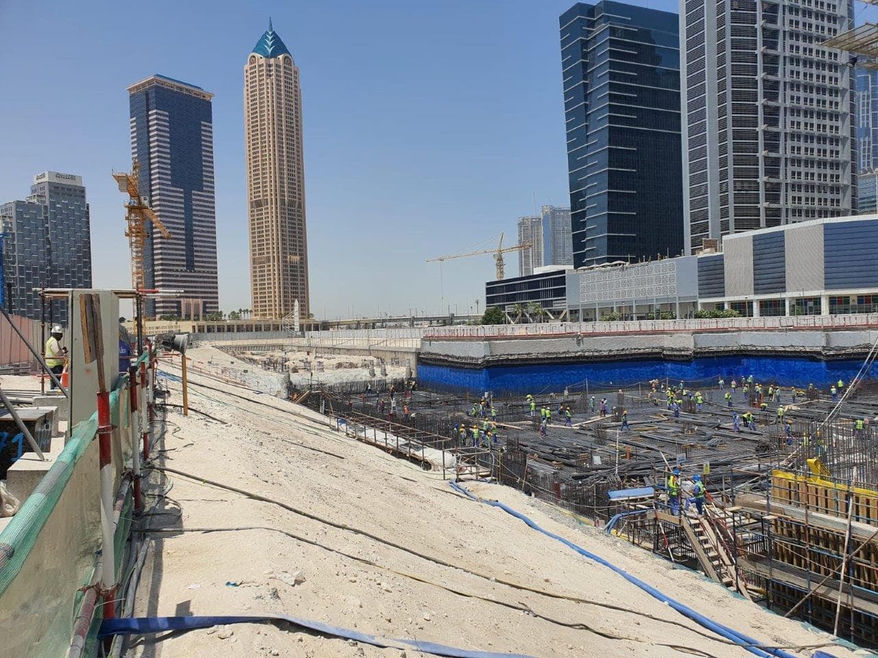 Peninsula One - Construction