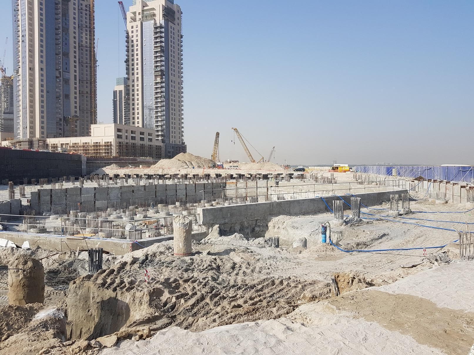 Address Harbour Point - Строительство