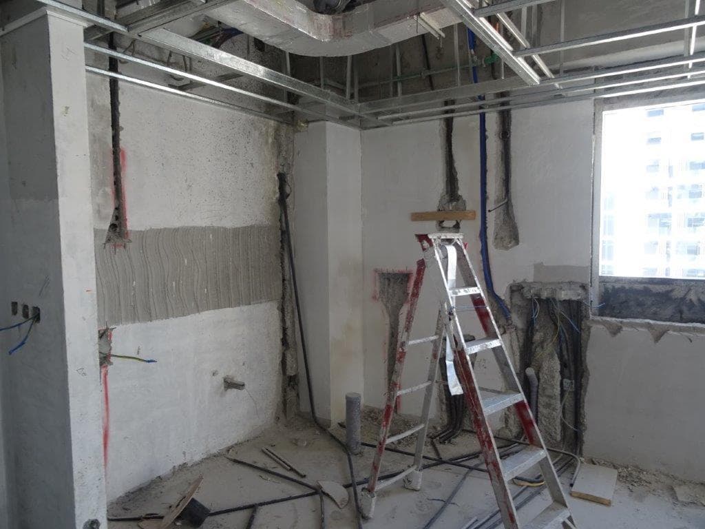 Riviera 43 - Construction