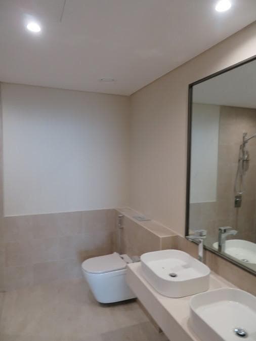 1 Residences - Construction