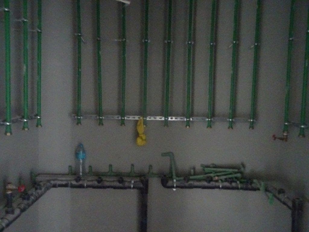 Riviera 15 - Construction