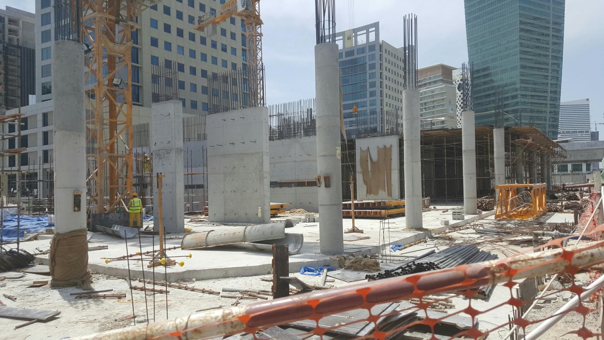 Sol Bay - Construction
