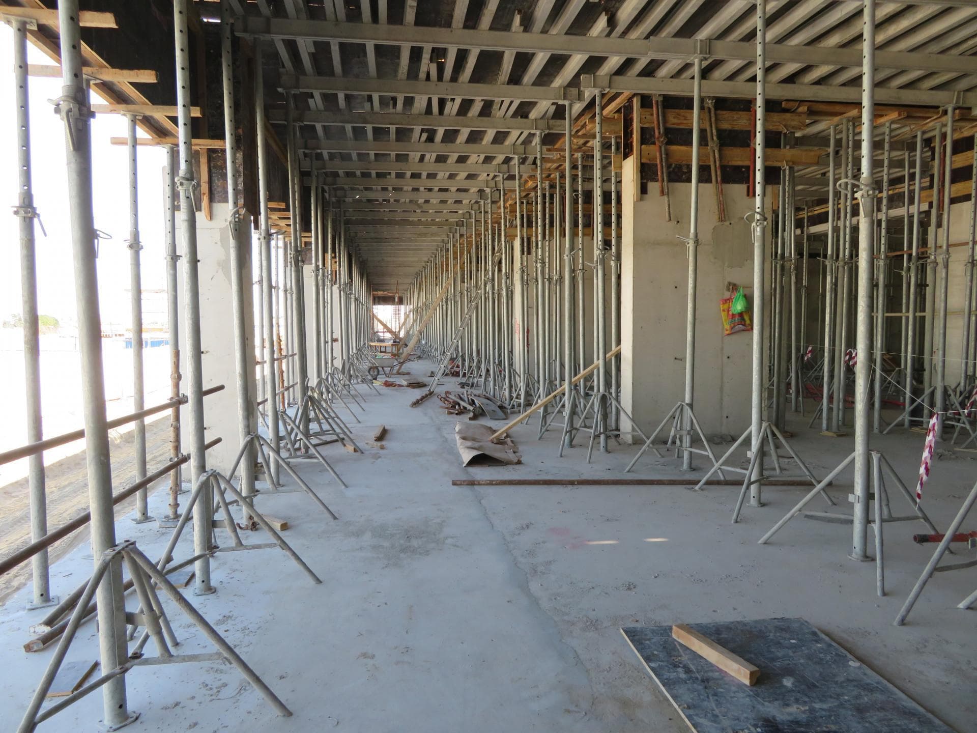Riviera 38 - Construction
