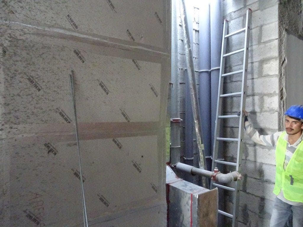 Riviera 43 - Construction