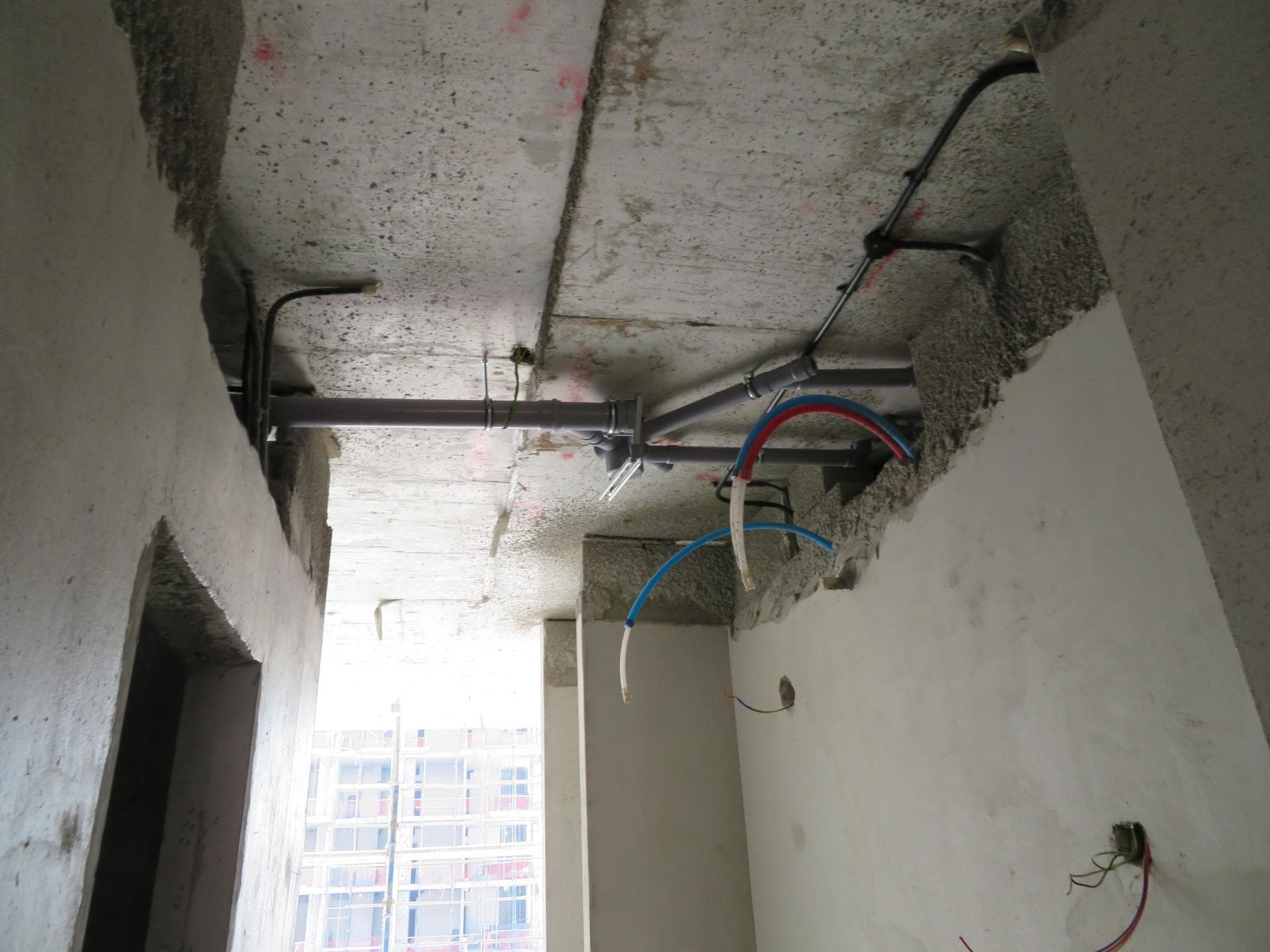 Riviera 13 - Construction