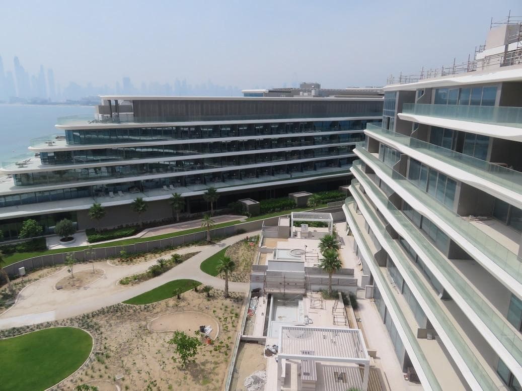 W Residences Dubai The Palm - Construction