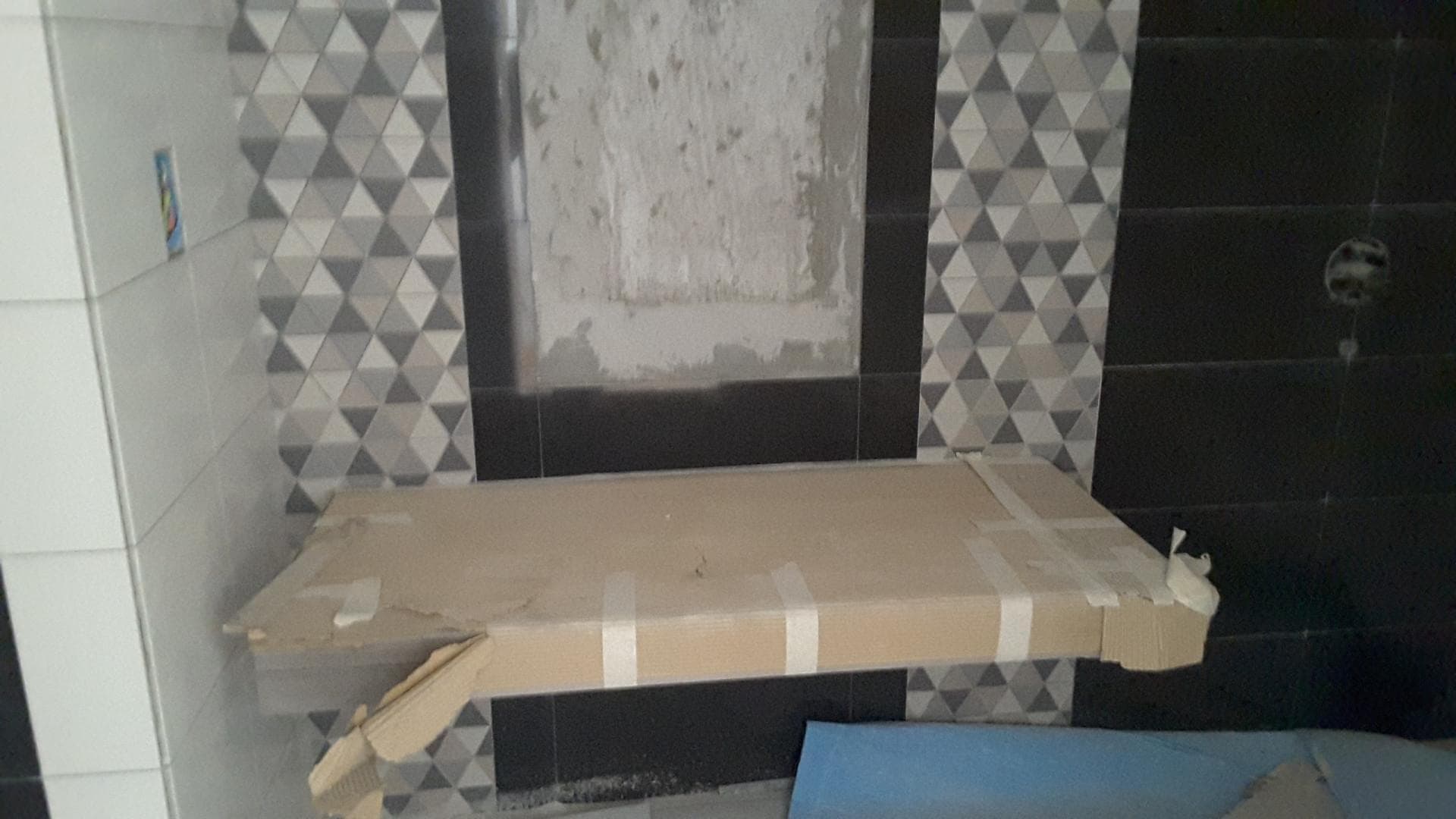 Kiara - Construction