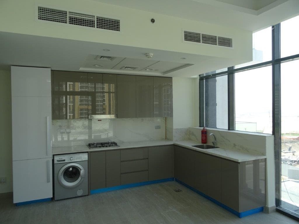 Riviera 13 - Construction