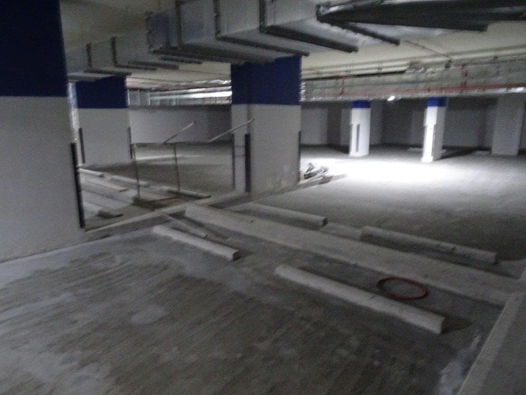 Riviera 13 - Construction