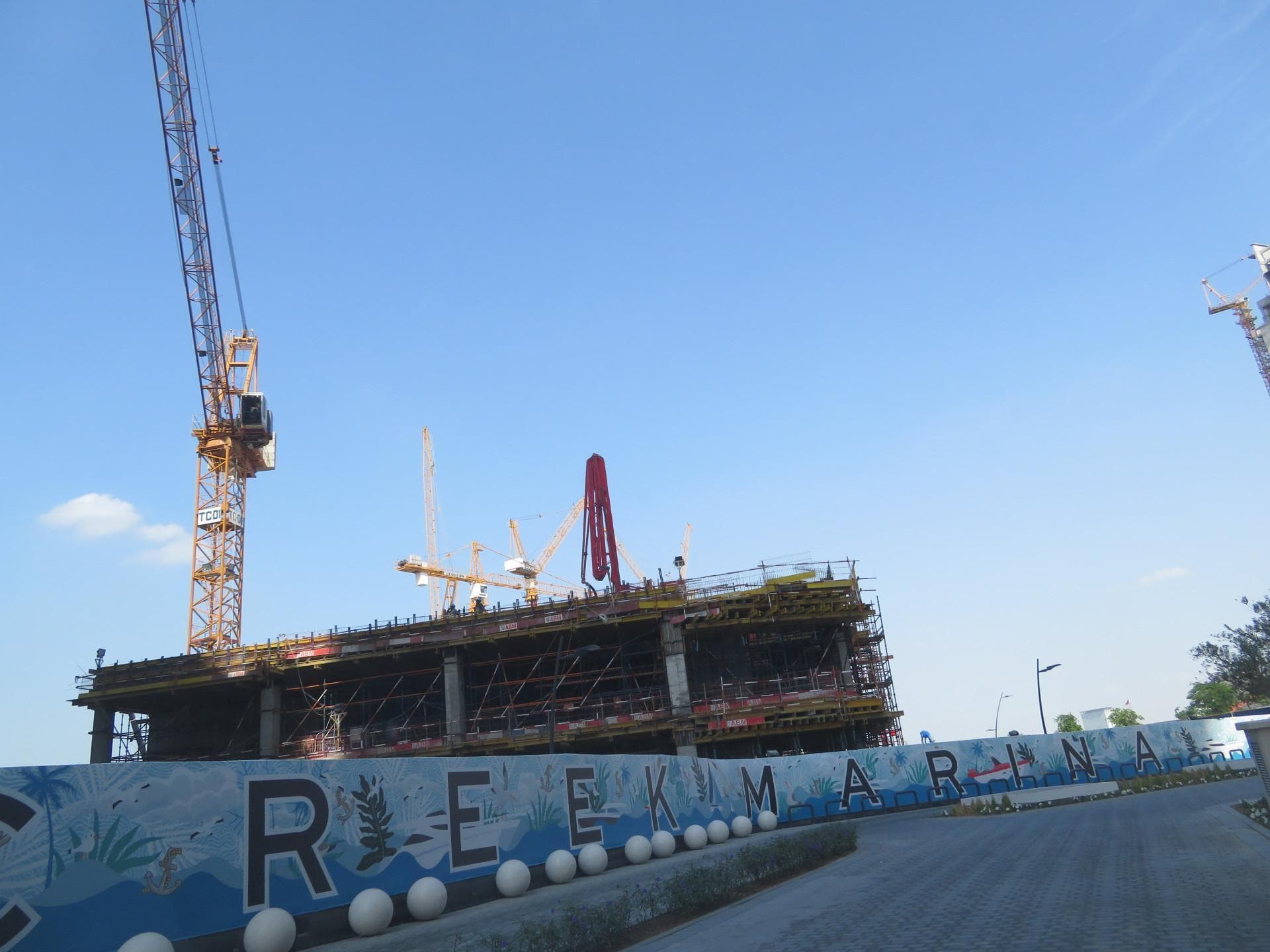 The Grand - Construction