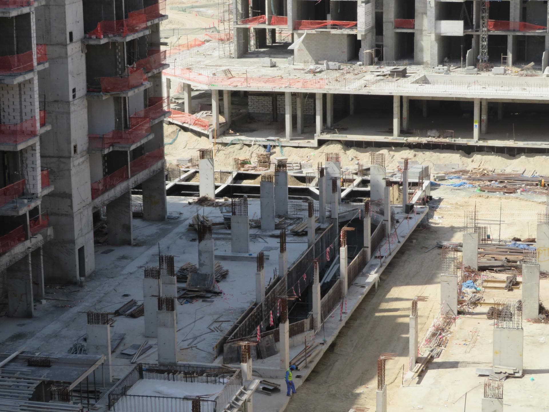 Riviera 15 - Construction