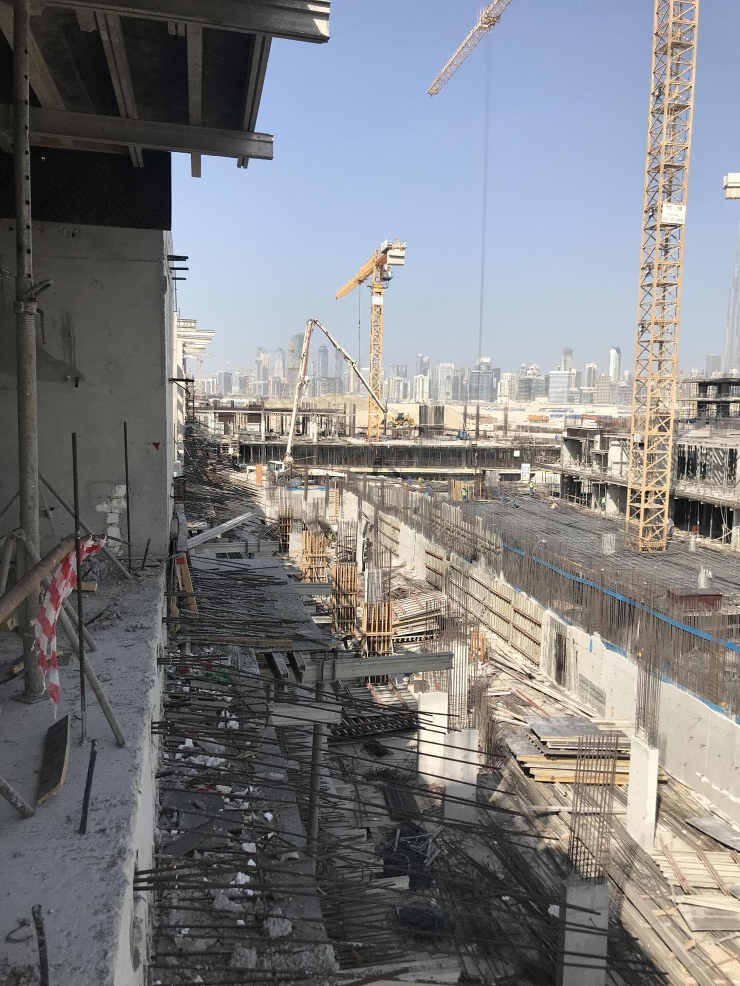 Riviera 15 - Construction