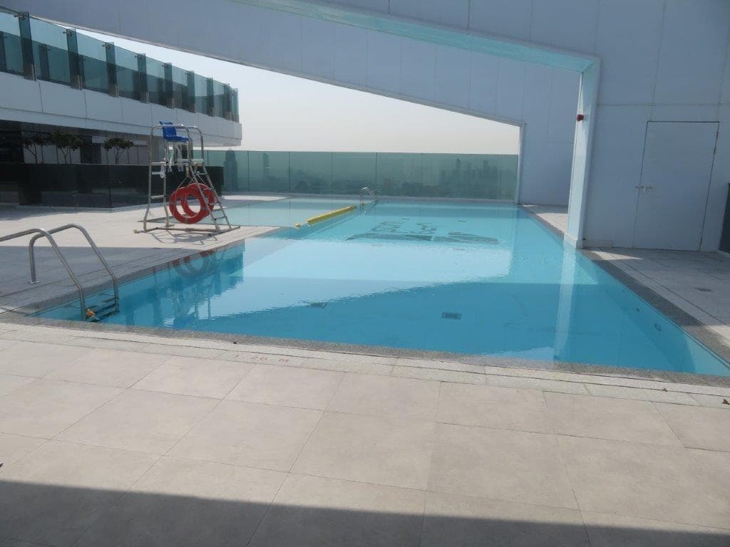 1 Residences - Construction