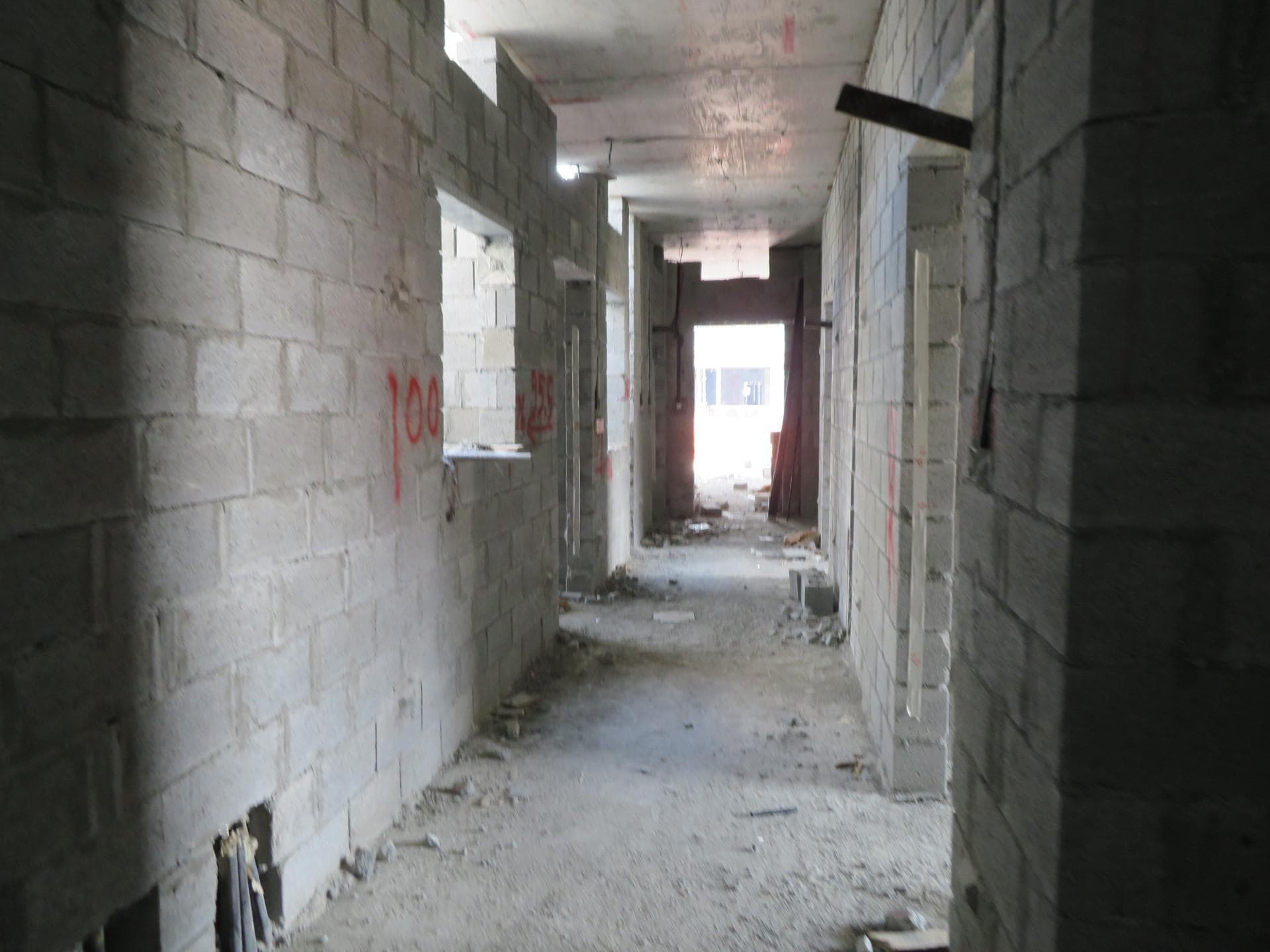 Riviera 13 - Construction