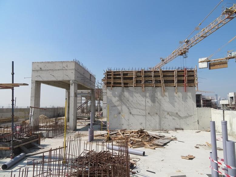 Riviera 15 - Construction