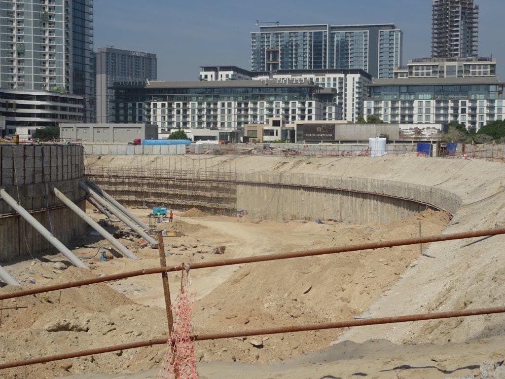 Riviera Beachfront - Construction
