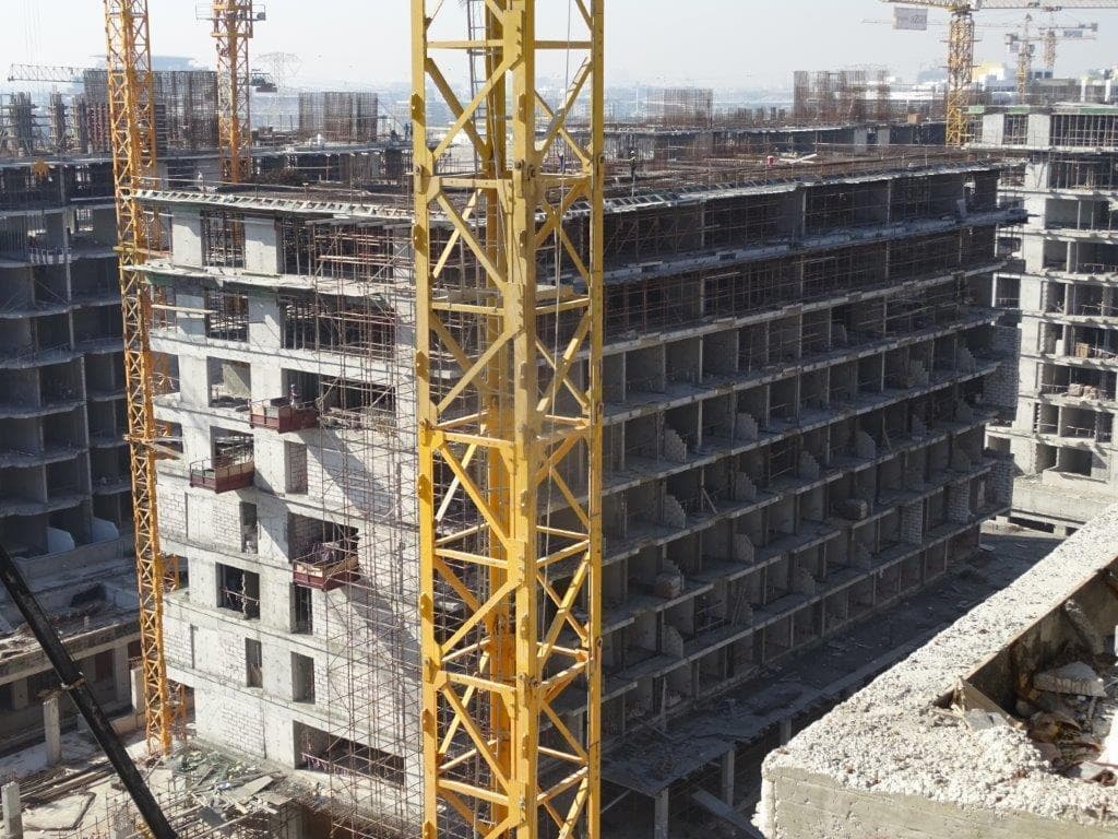 Riviera 42 - Construction