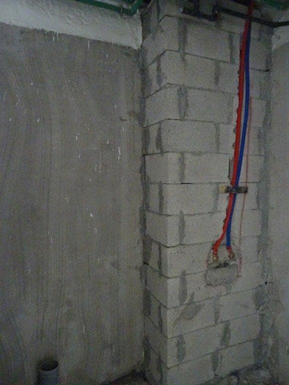 Riviera 43 - Construction