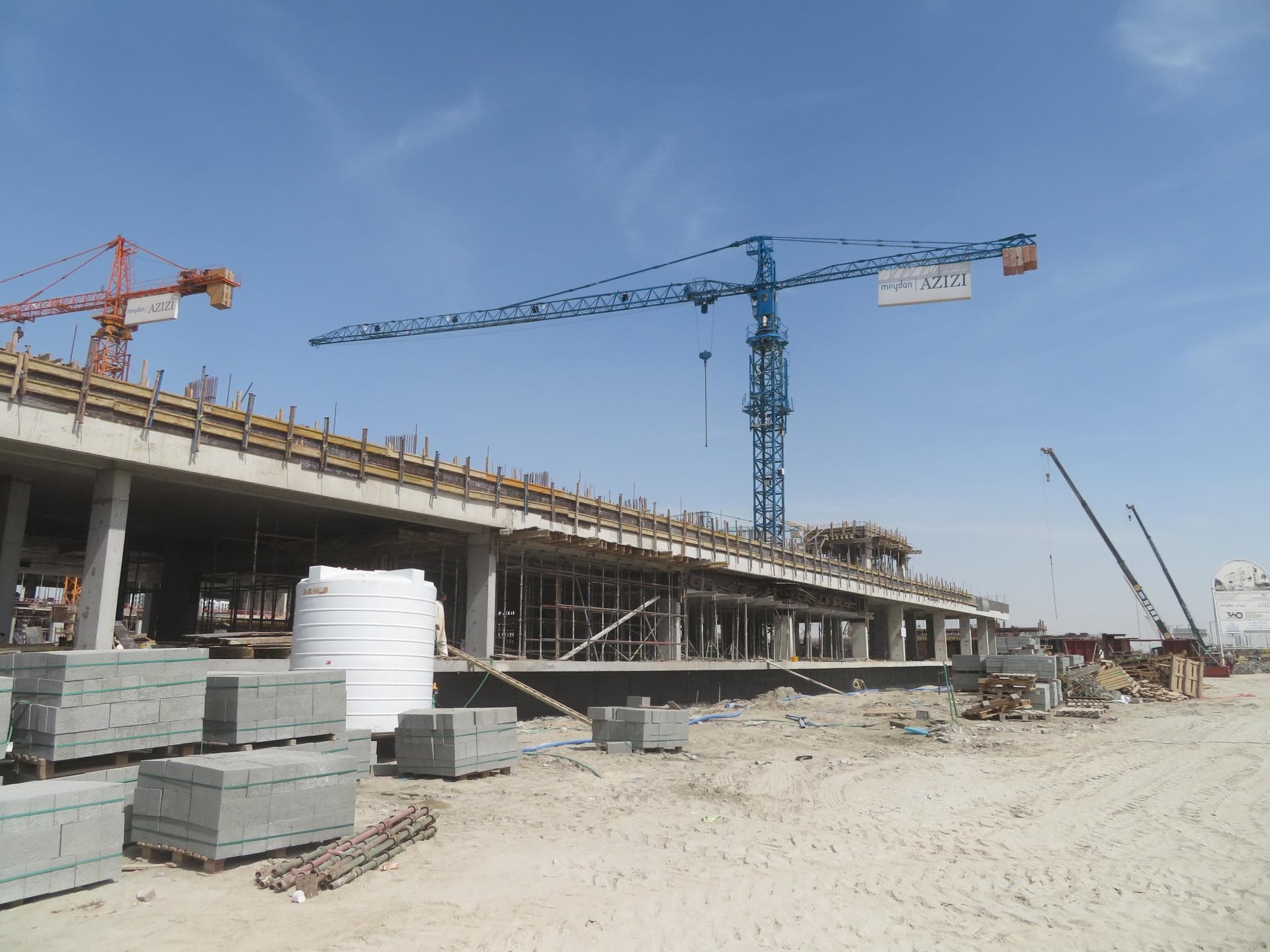 Riviera 32 - Construction