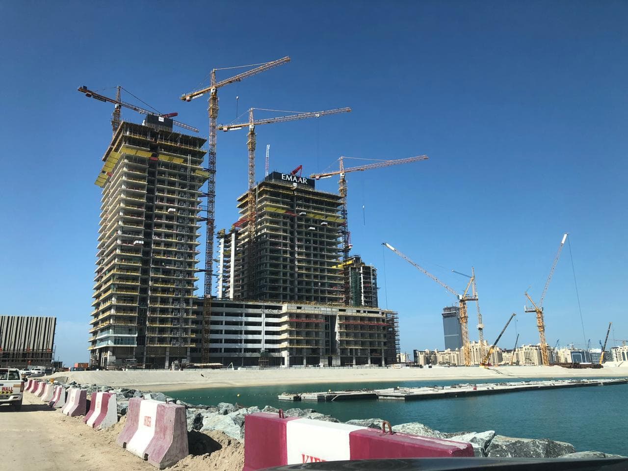 Sunrise Bay - Construction