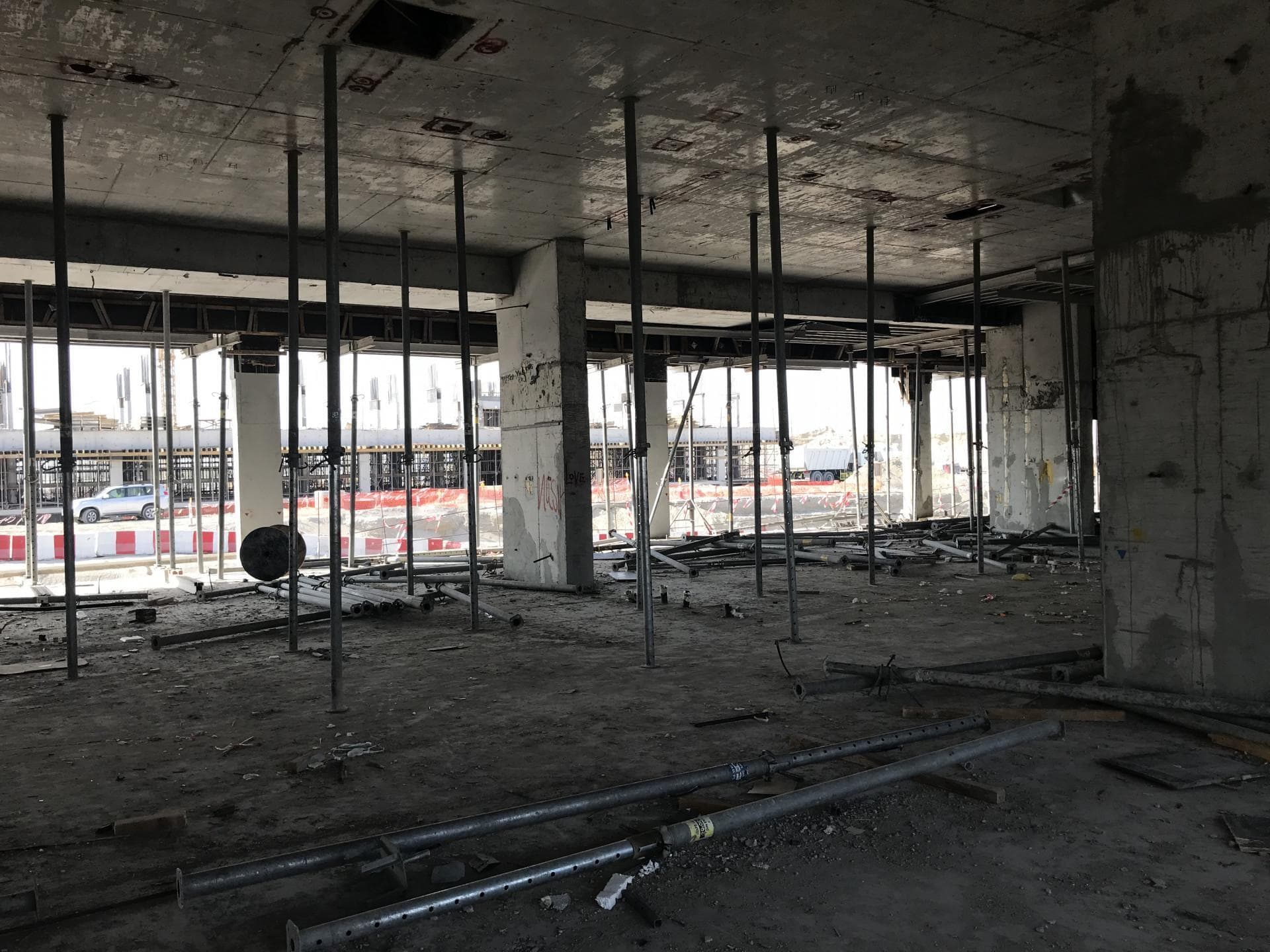Riviera 15 - Construction