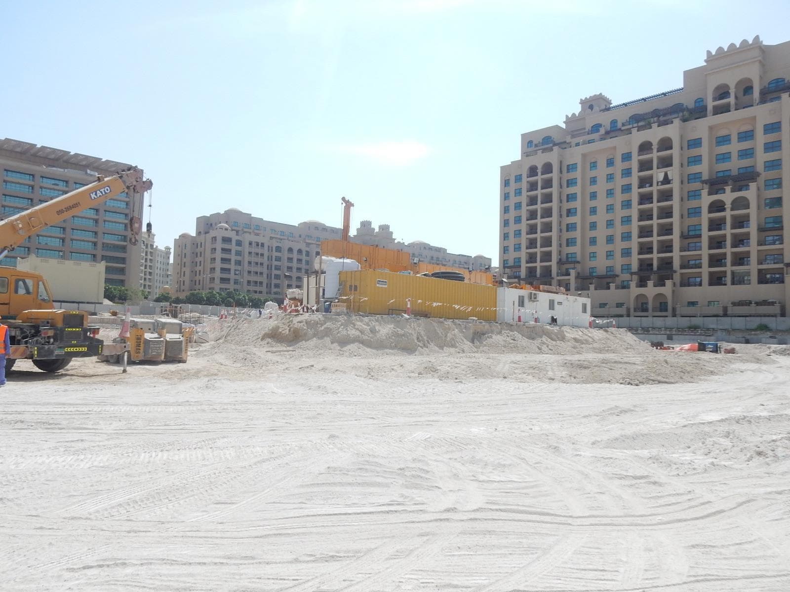 Seven Hotel And Apartments The Palm - Construction