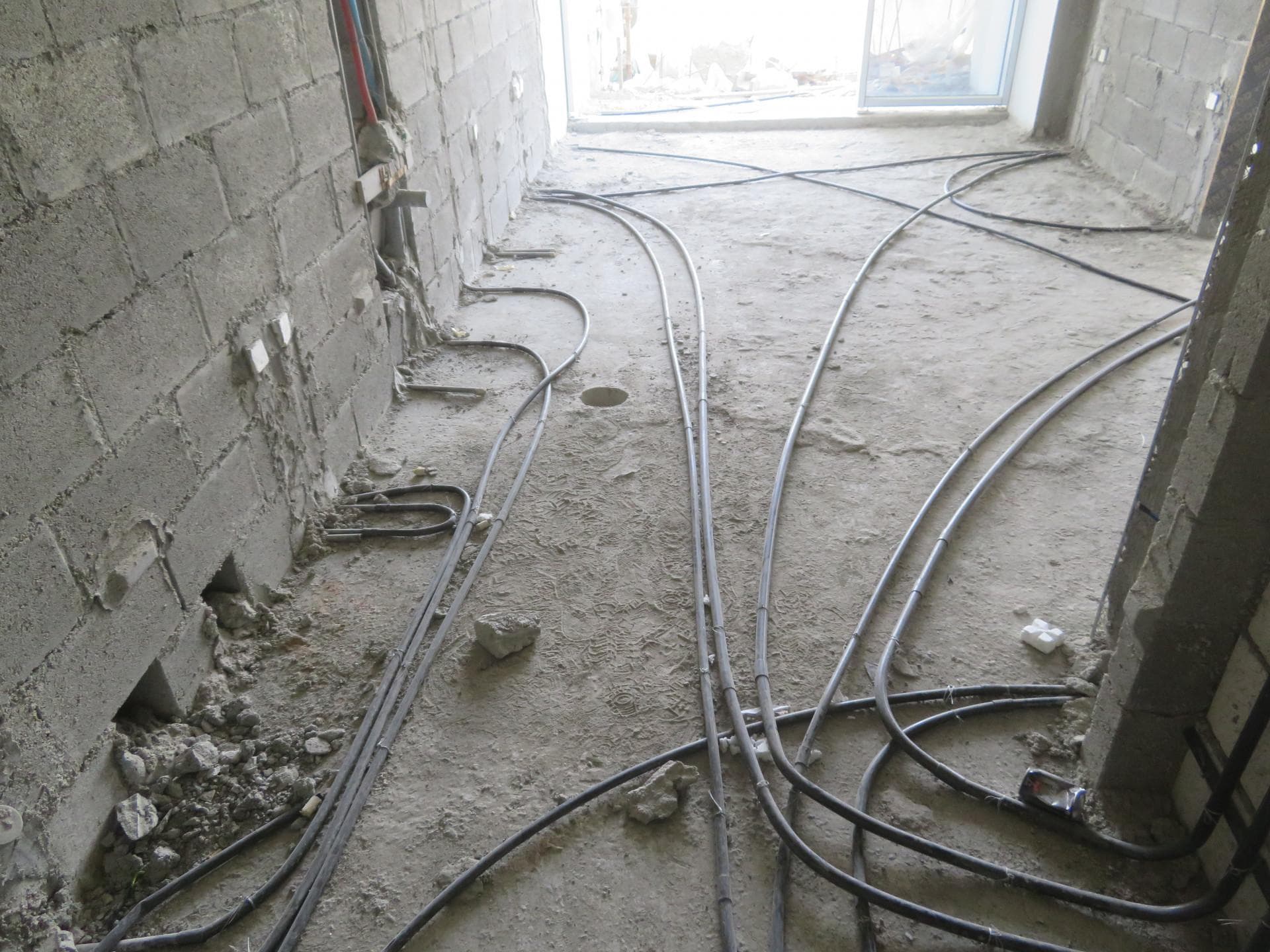 Riviera 32 - Construction