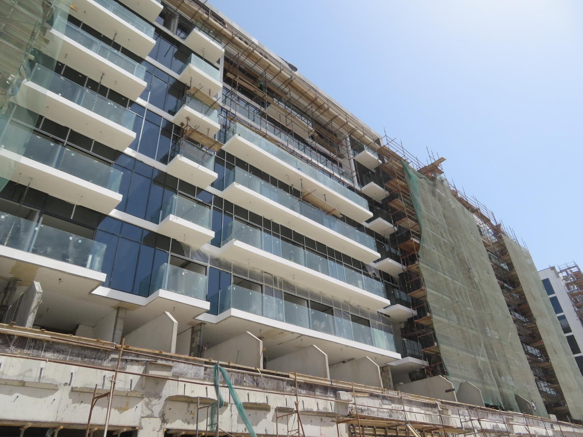 Riviera 15 - Construction