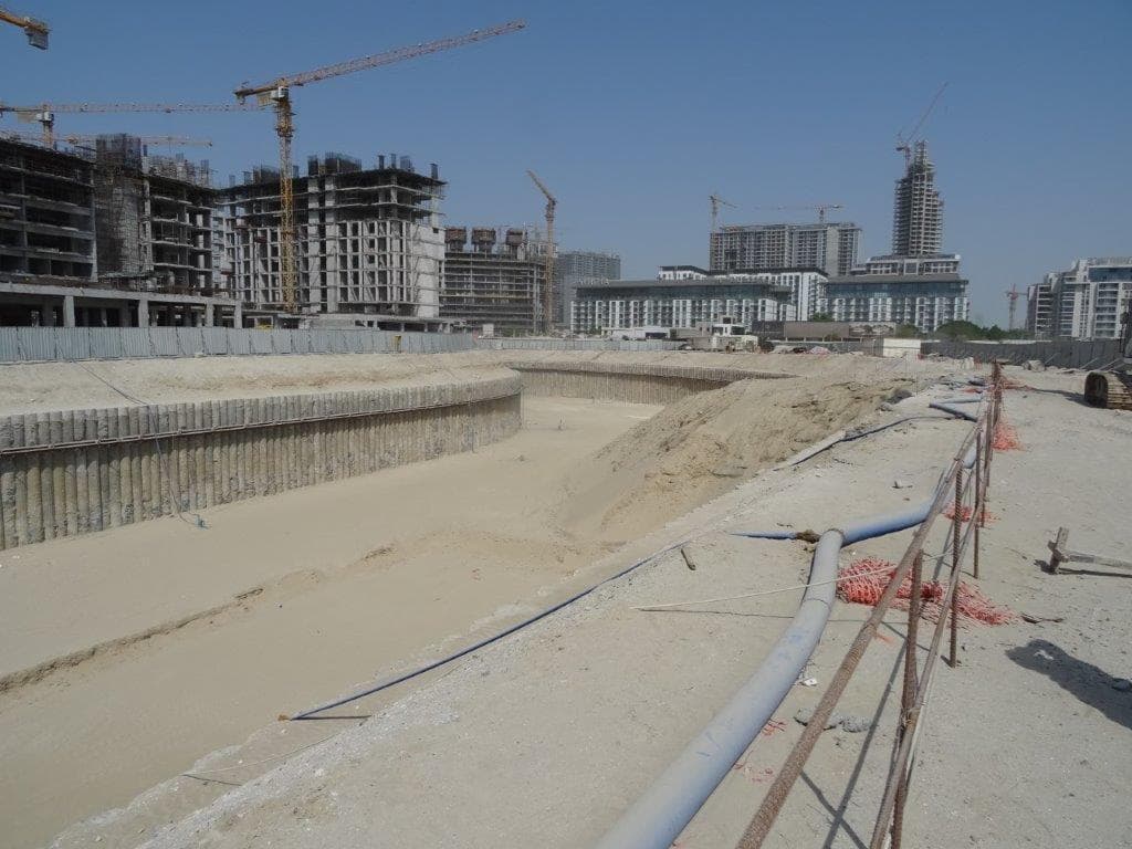 Riviera Beachfront - Construction