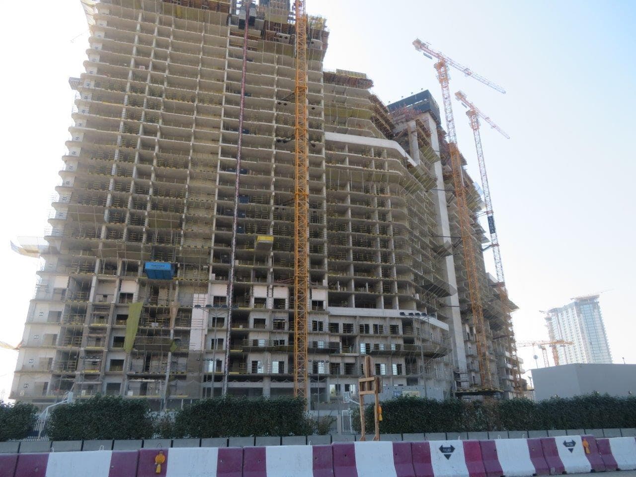 The Crest - Construction