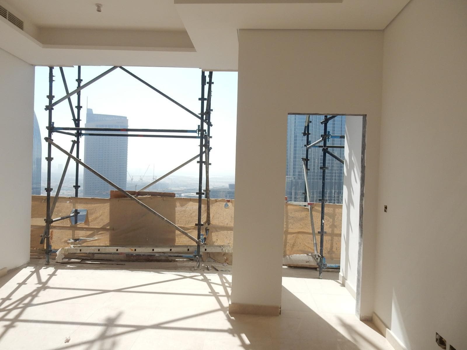 Burj Vista - Construction