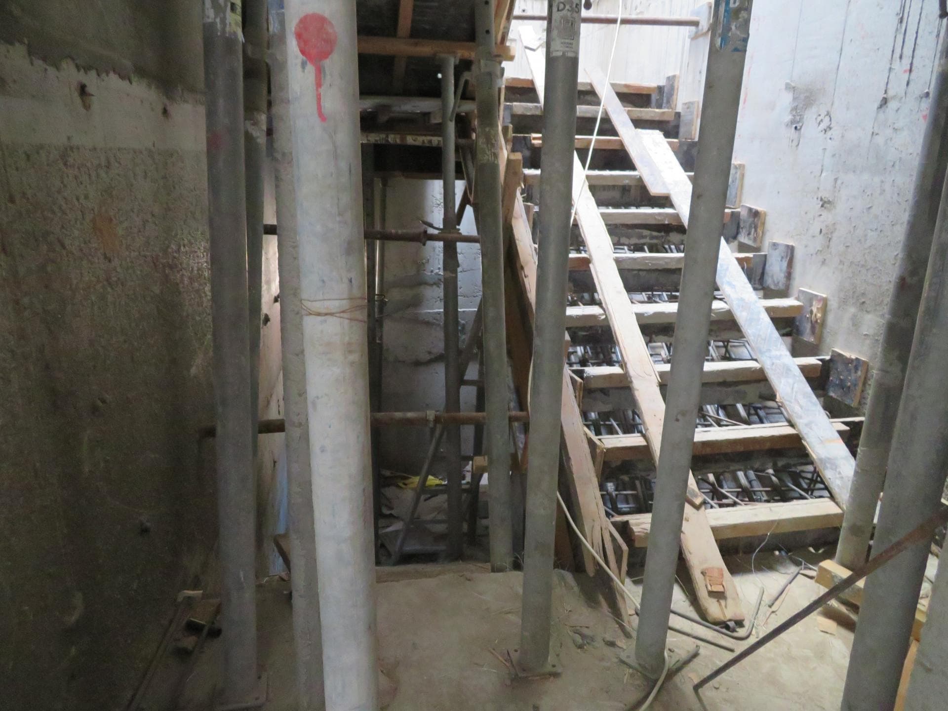 Riviera 15 - Construction