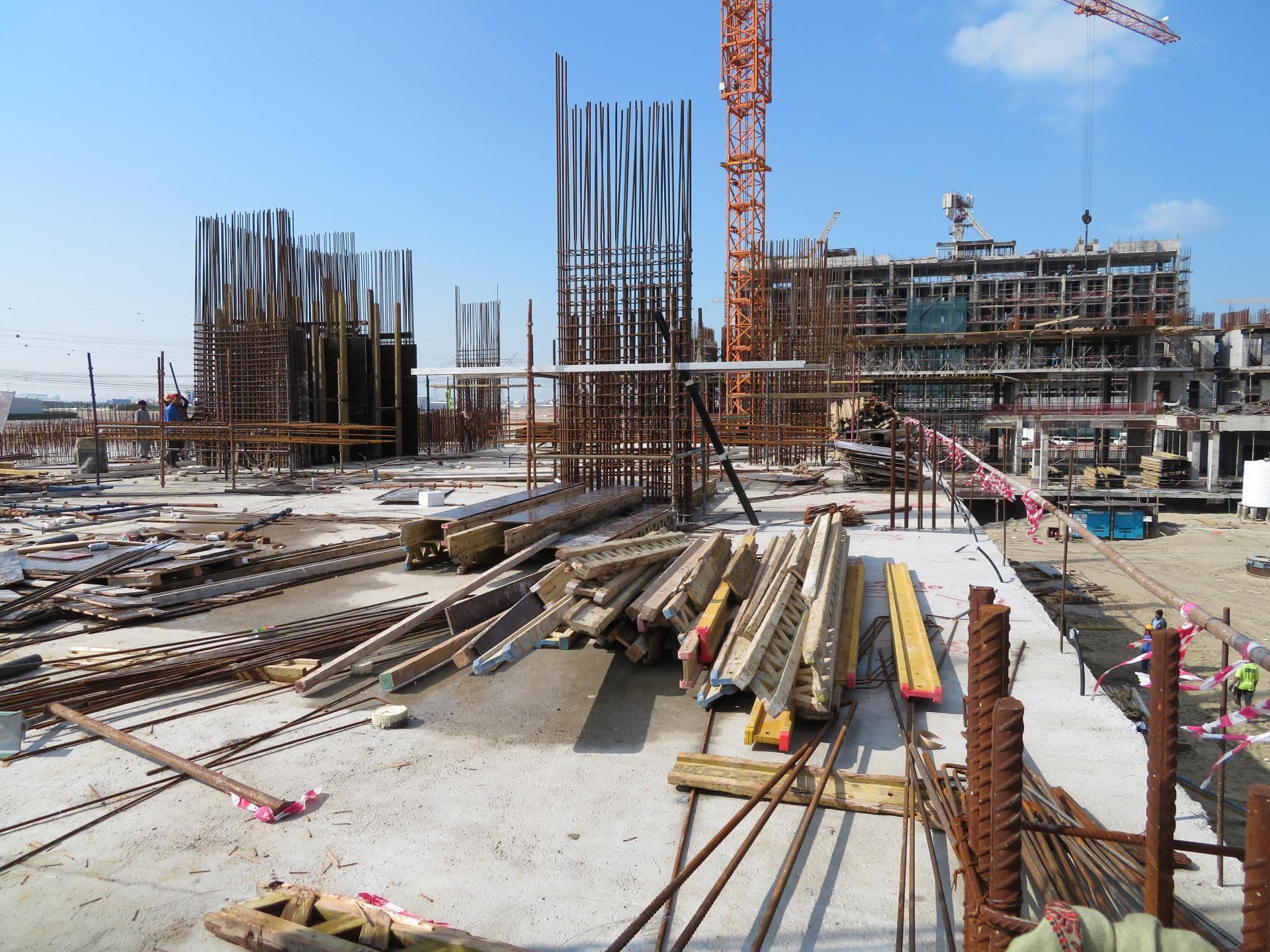 Riviera 32 - Construction