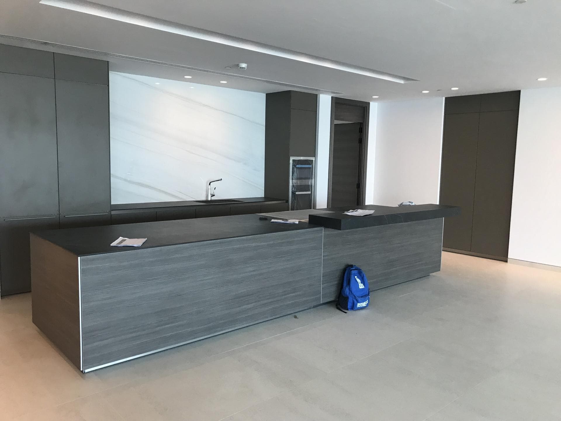 W Residences Dubai The Palm - Construction
