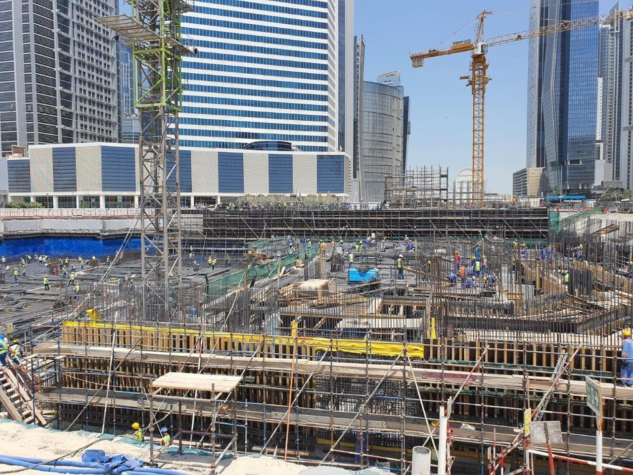 Peninsula One - Construction