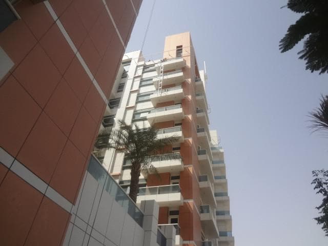 Durar 1 - Construction