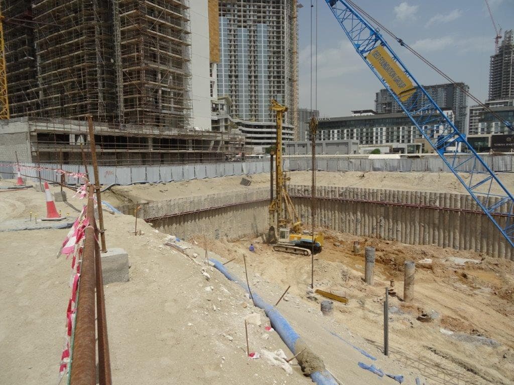 Riviera Beachfront - Construction