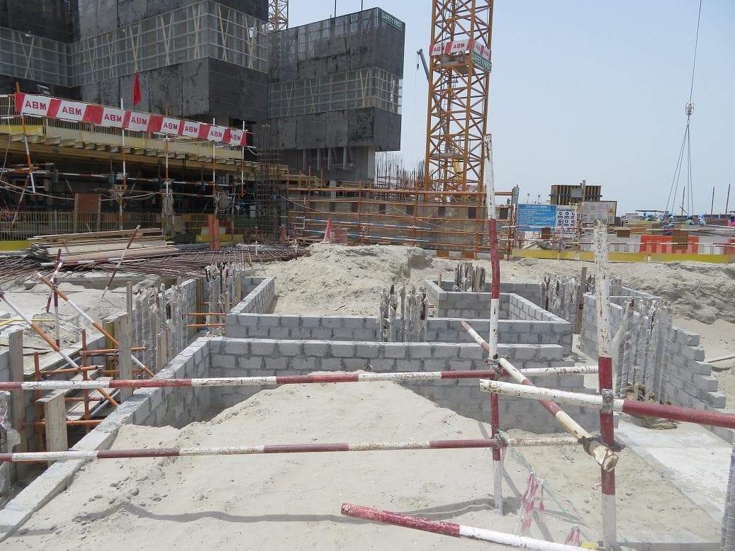 The Grand - Construction