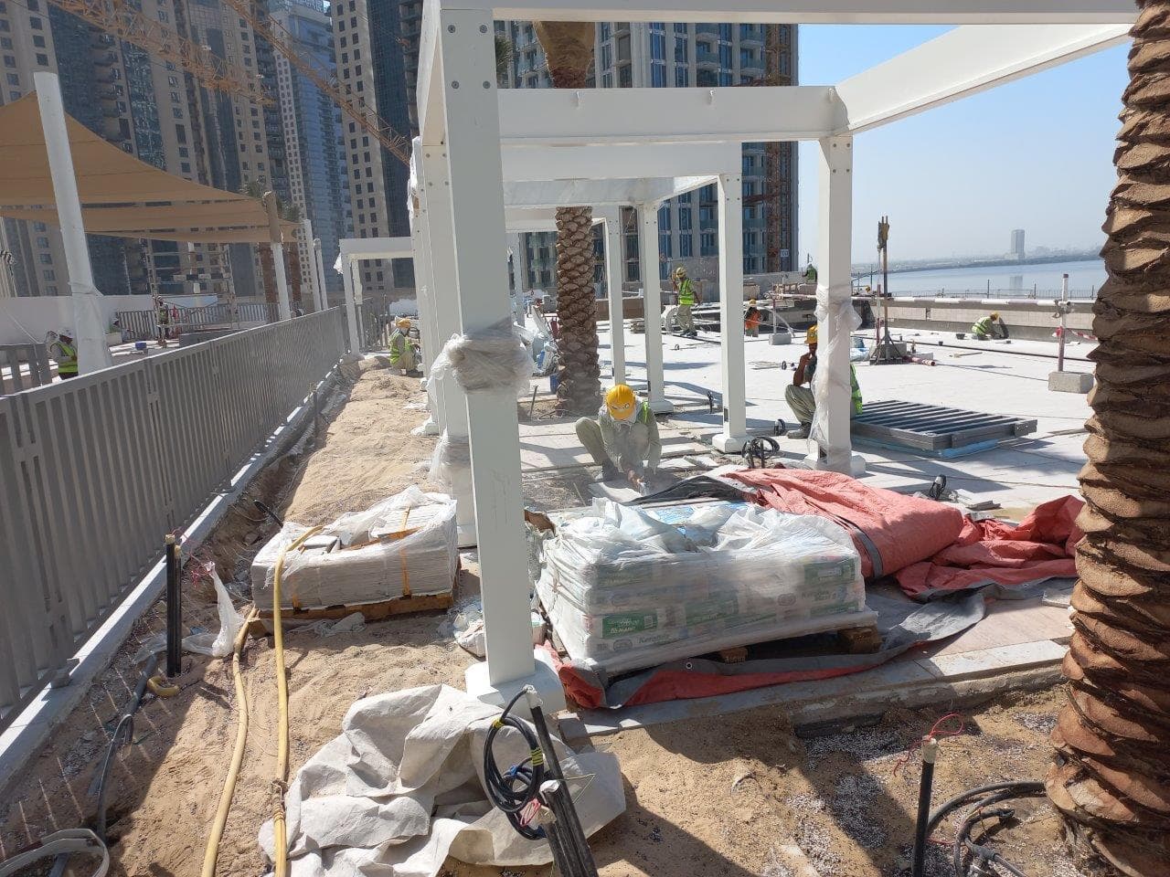 Address Harbour Point - Строительство