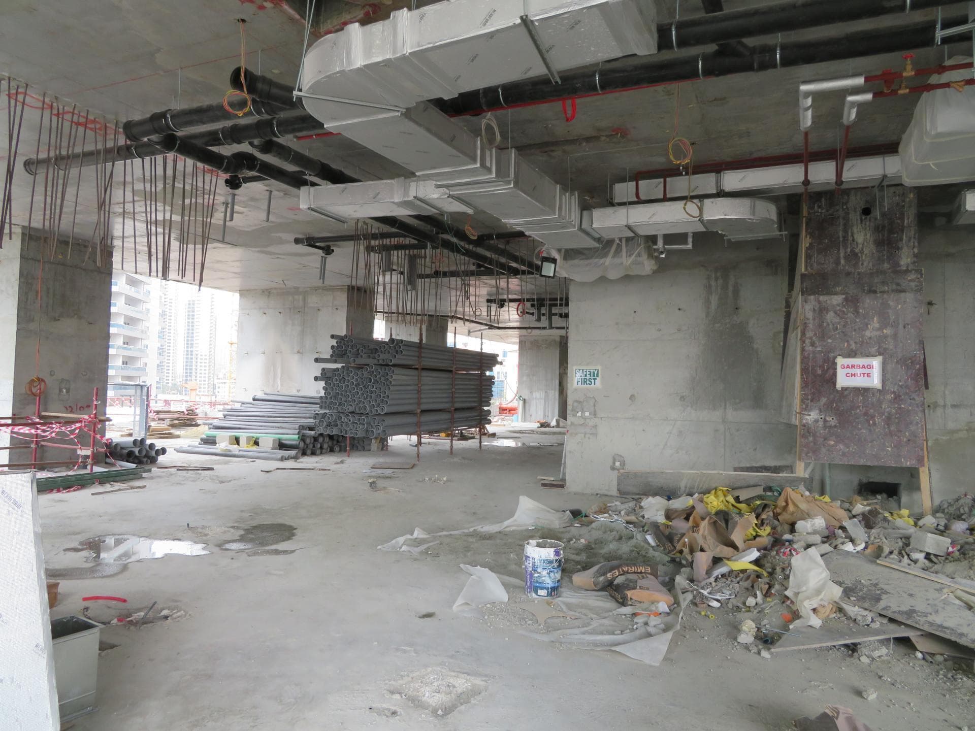Bayz Tower - Construction