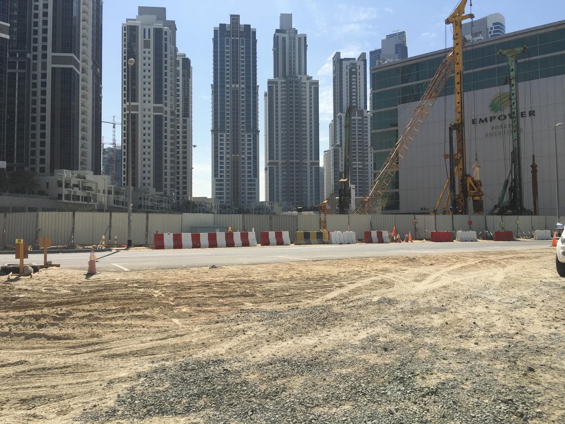 Paramount Tower Hotel & Residences - Construction