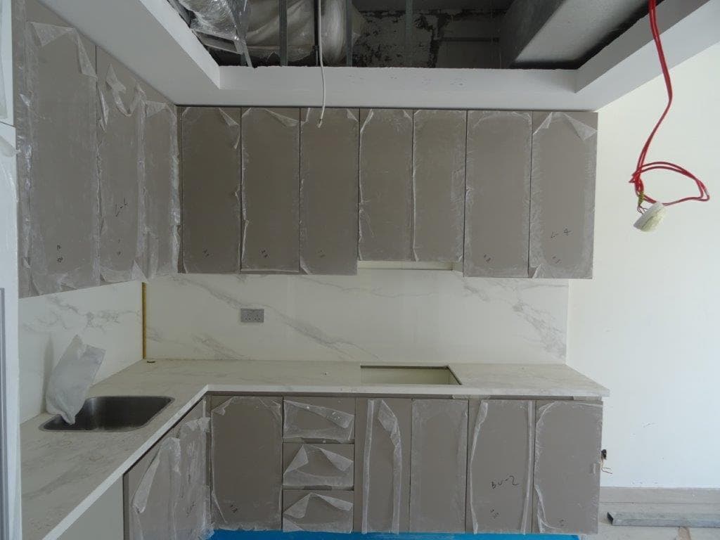 Riviera 13 - Construction