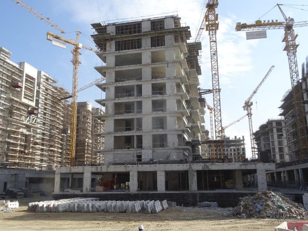 Riviera 43 - Construction