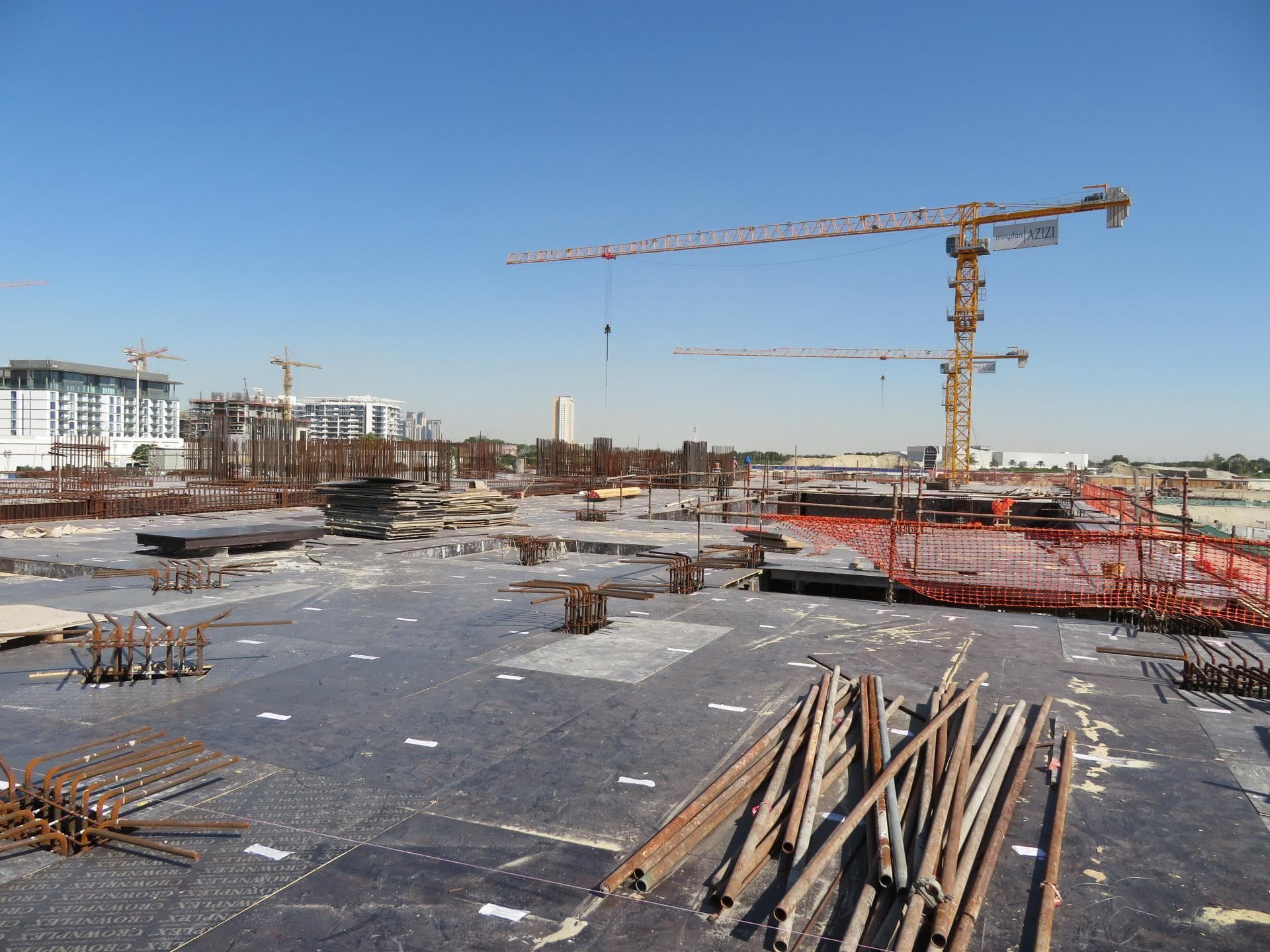 Riviera 38 - Construction