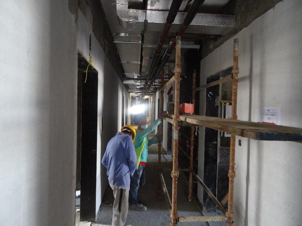 Riviera 42 - Construction