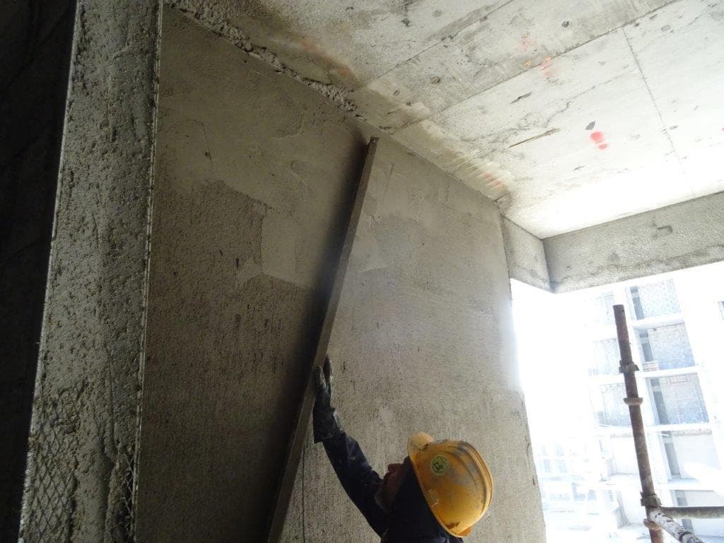 Riviera 43 - Construction