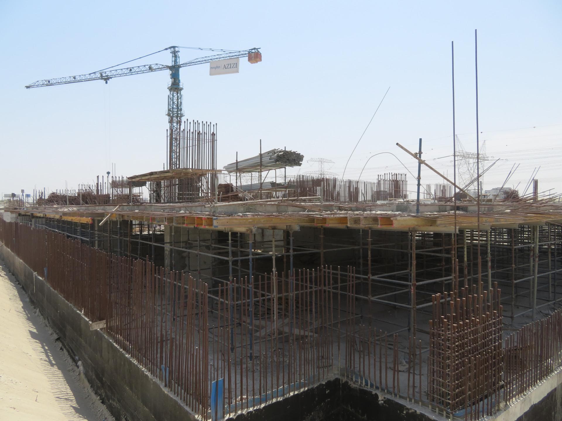 Riviera 32 - Construction