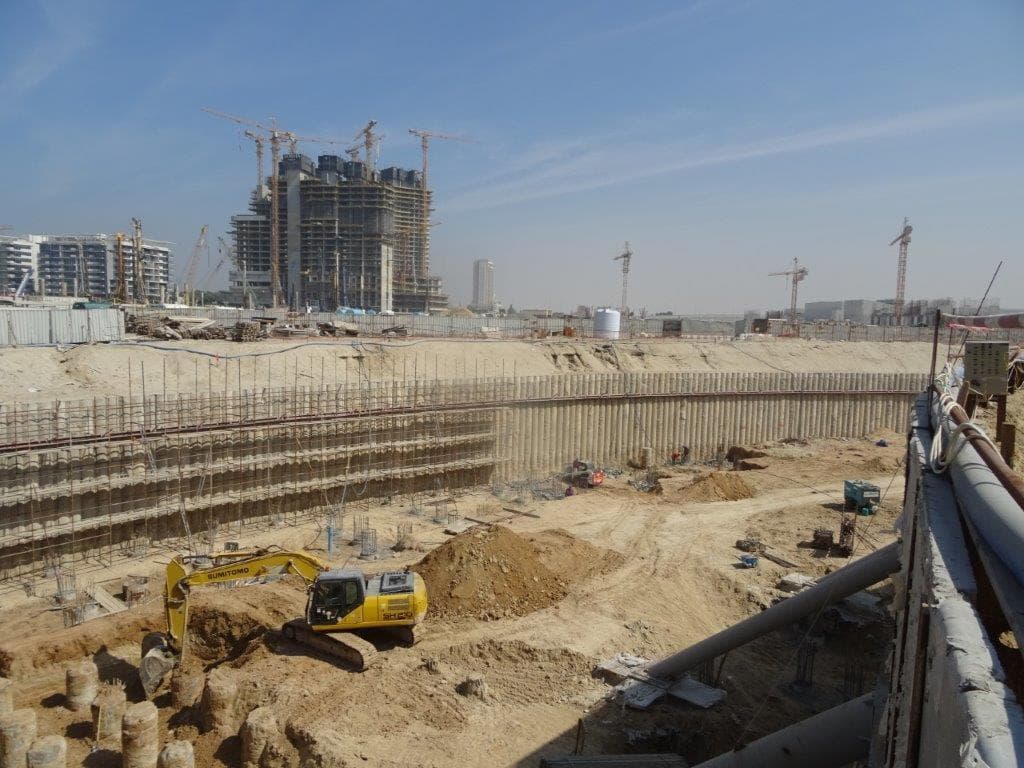 Riviera Beachfront - Construction