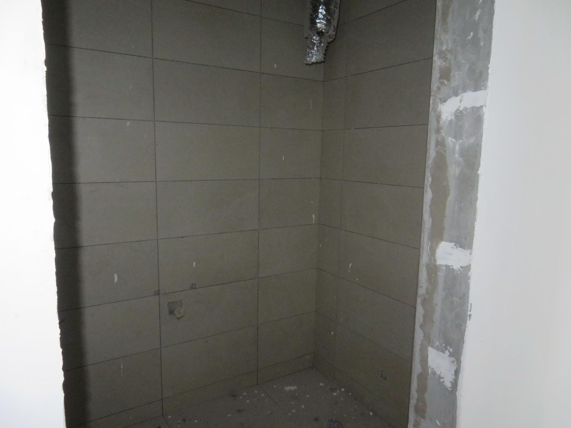 Riviera 13 - Construction
