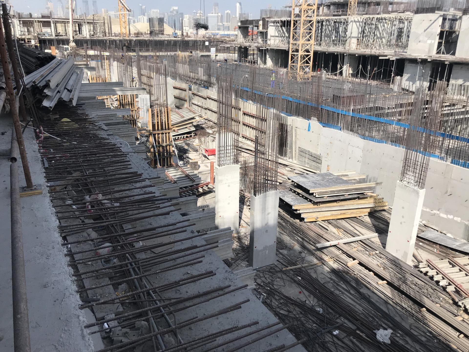 Riviera 15 - Construction